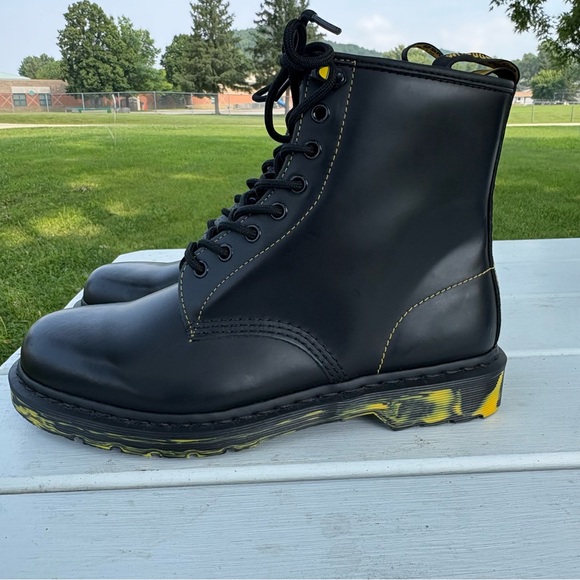Dr. Martens 1460 Marbled Sole Lace Combat Boot - Picture 1 of 9